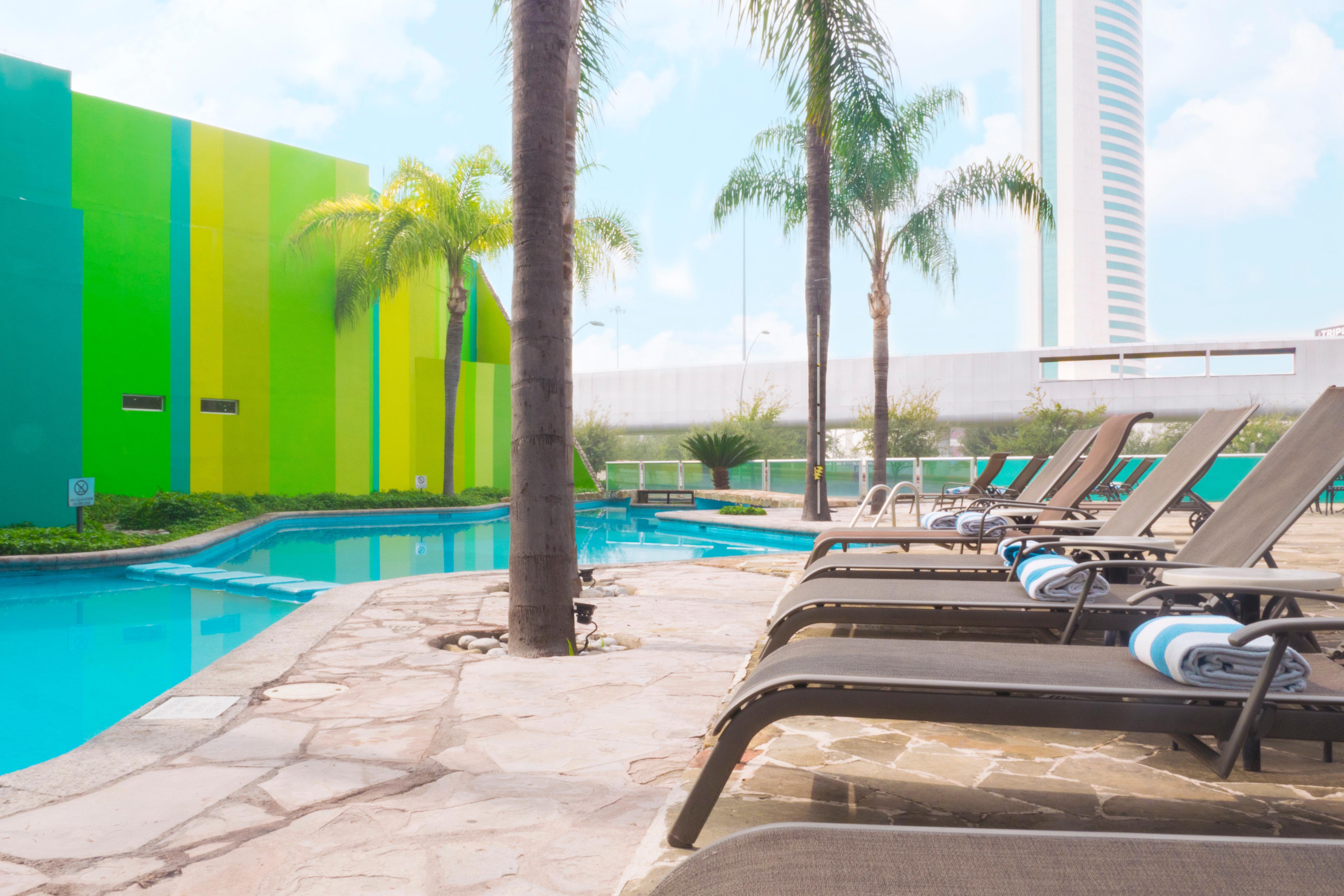 Holiday Inn Monterrey-Parque Fundidora, An Ihg Hotel Exterior photo